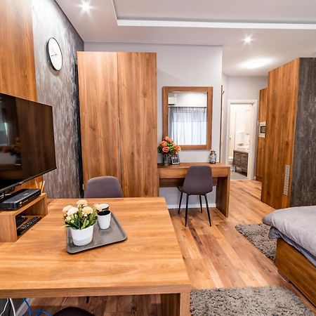 Ivi Place Apartments Novi Sad Luaran gambar